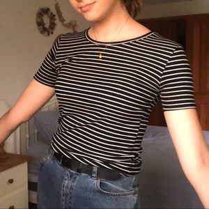 Black and White Striped Tshirt🖤🤍
